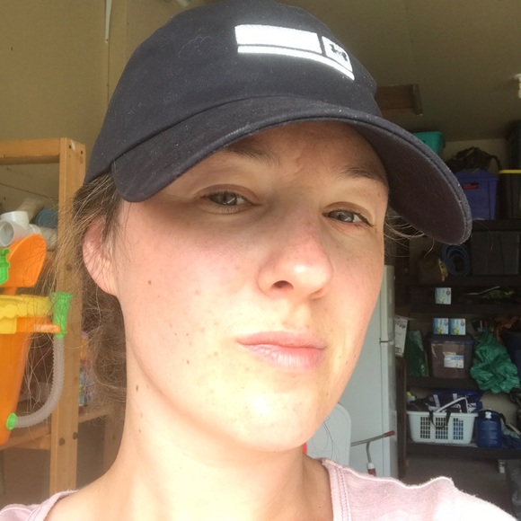 Meet your Posher, Danielle - Picture 1 of 1